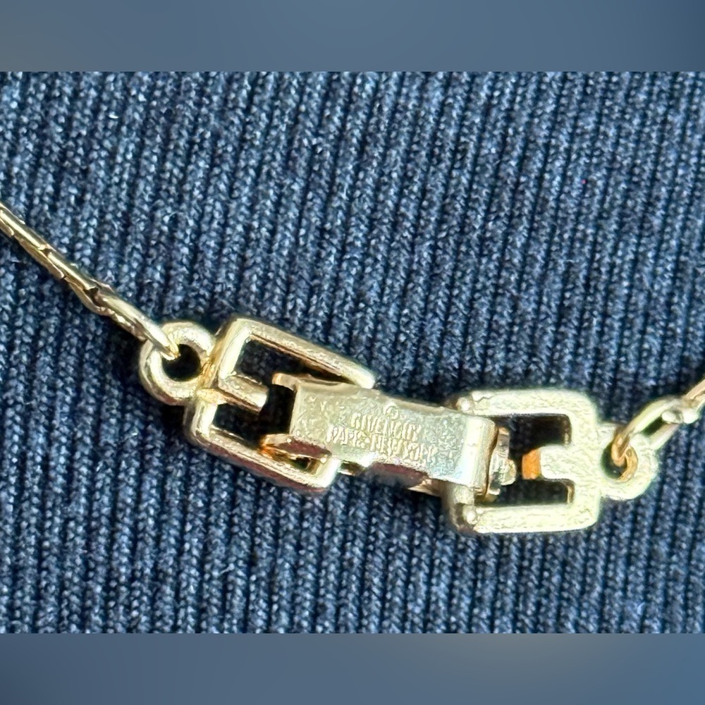 Givenchy gold-tone geometric pendant with a rhinestone necklace - Picture 4 of 4